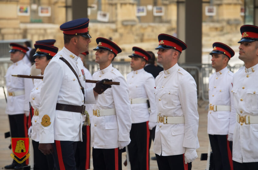  Bil-filmat: Il-Forzi Armati Ta’ Malta Fi Strada Rjali Jiċċelebraw Il-50 Anniversarju Tagħhom