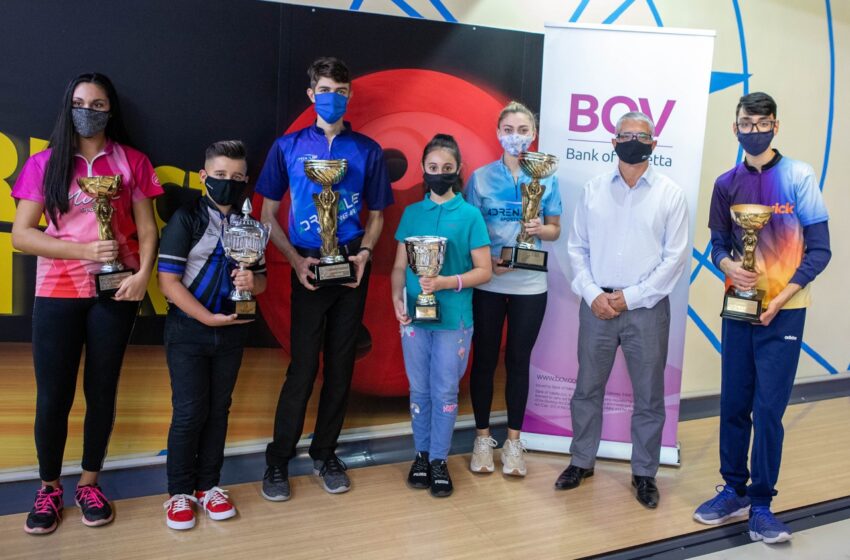 Magħrufa r-Rebbieħa tal-Kampjonati Nazzjonali tal-Bowling