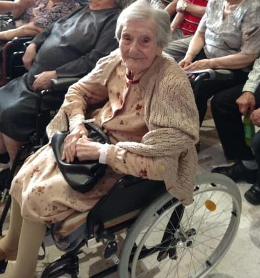  Carmela Tabone Ex-Għalliema Fiż-Żejtun Għalqet 102