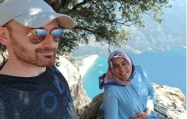  Jieħu Selfie Mal-Mara Tqila U Jitfagħha Għal Isfel Biex Jieħu L-Flus Tal-Assikurazzjoni