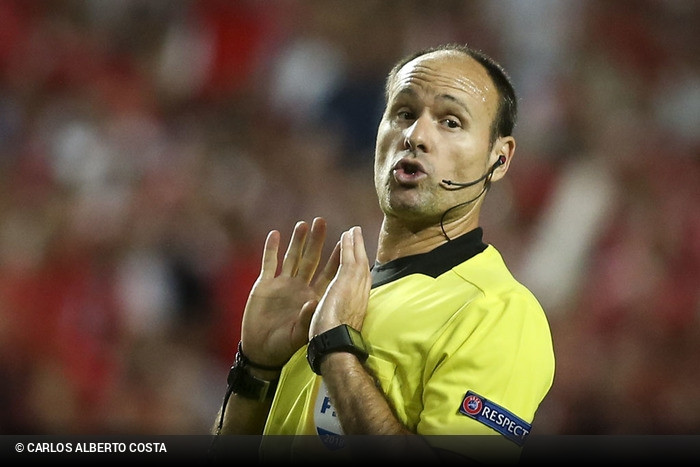  Referee Spanjol (Ritratt) Għall-Finali Taċ-Champions League.. F’idejn Franċiż Il-Finali Tal-UEL