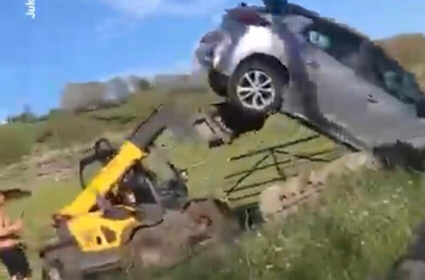  Bil-Filmat: Jgħollilu L-Karozza Bil-‘Fork Lifter’