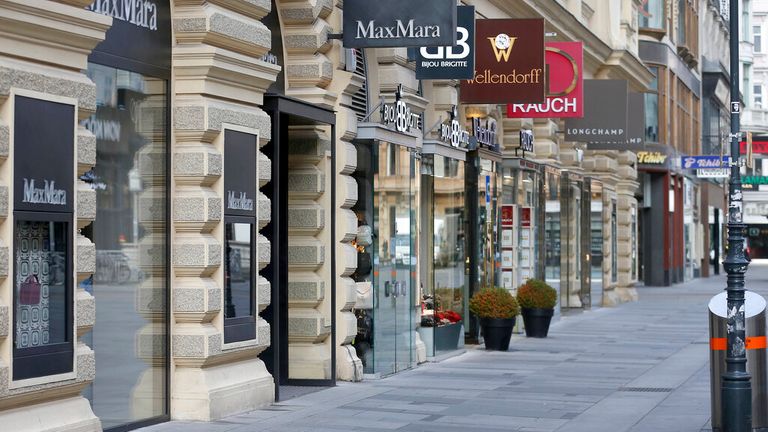  Il-Kanċillier Awstrijak Jħabbar Lockdown Mal-Pajjiż Kollu