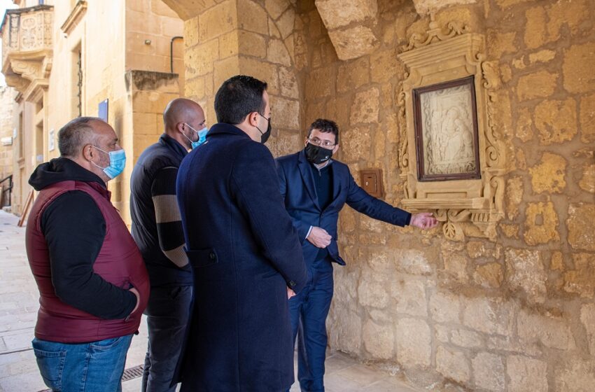  Restawr Fuq Żewġ Niċeċ Fiċ-Ċittadella – Se Jiġu Installati Bankijiet Fil-Pjazza Tal-Katidral