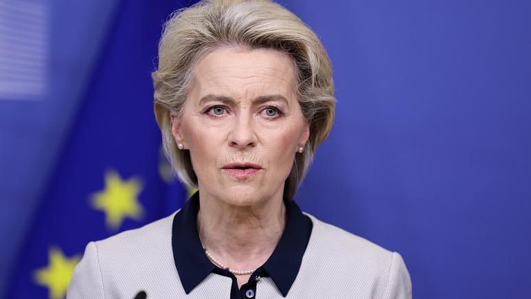  Von Der Leyen Isejjaħ L-Attakk Fuq L-Ukrajna Bħala “Barbaru” – Fil-Ħin Li Ġej L-UE B’Sanzjonijiet Kontra R-Russja