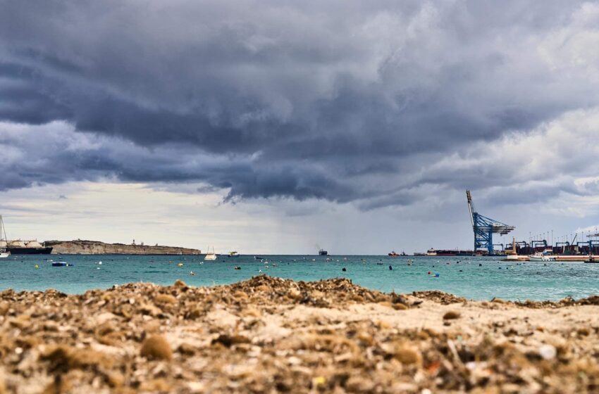  It-Temp Jibqa’ Imsaħħab Mal-Ġurnata…Però R-Riħ Beda Jnaqqas Mill-Qawwa Tiegħu