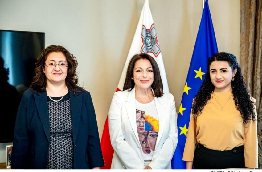  Il-Ministru Julia Farrugia Portelli Liebsa Flokk Li Qed Iwassal Messaġġ