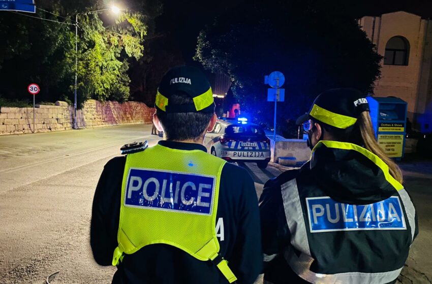  Raġel jinżamm arrestat wara li weġġa’ 2 pulizija