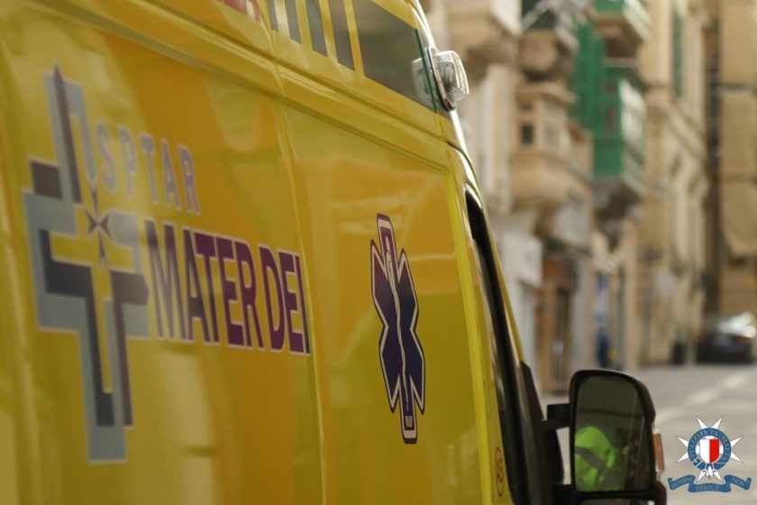  Raġel ta’ 91 sena iweġġa’ gravi wara li waqa’ t-taraġ